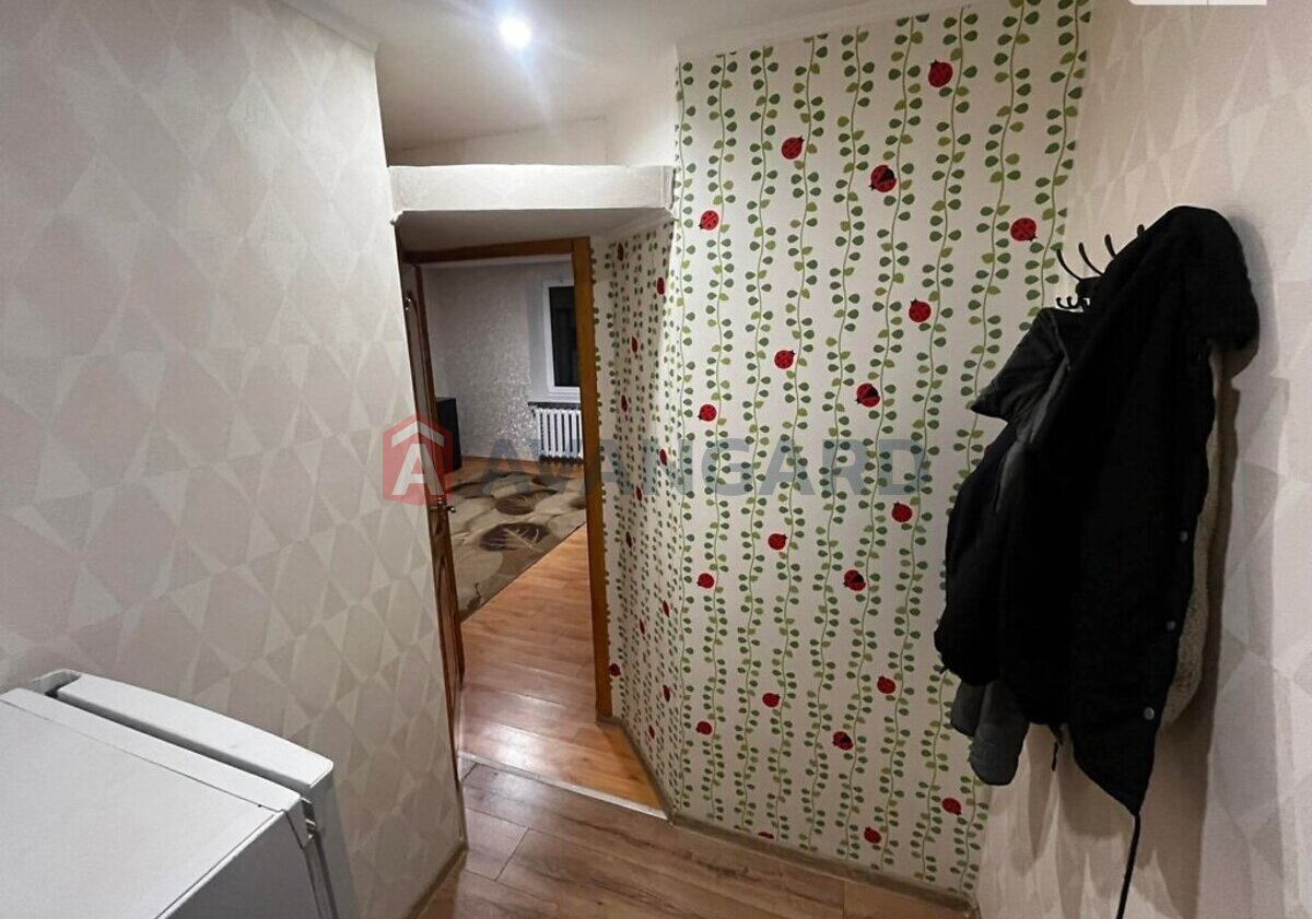 1 ��. ��������, 23/14/4 ��. �., 1/9 ������ ���� 18