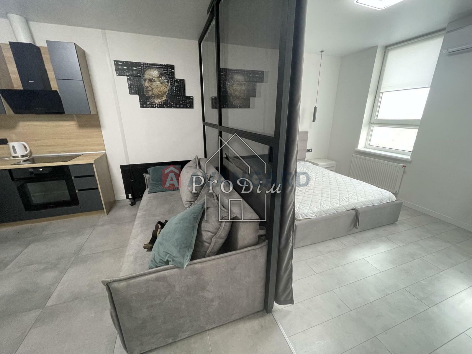 1 ��. ��������, 37/23/11 ��. �., 15/28 ������ ���� 3