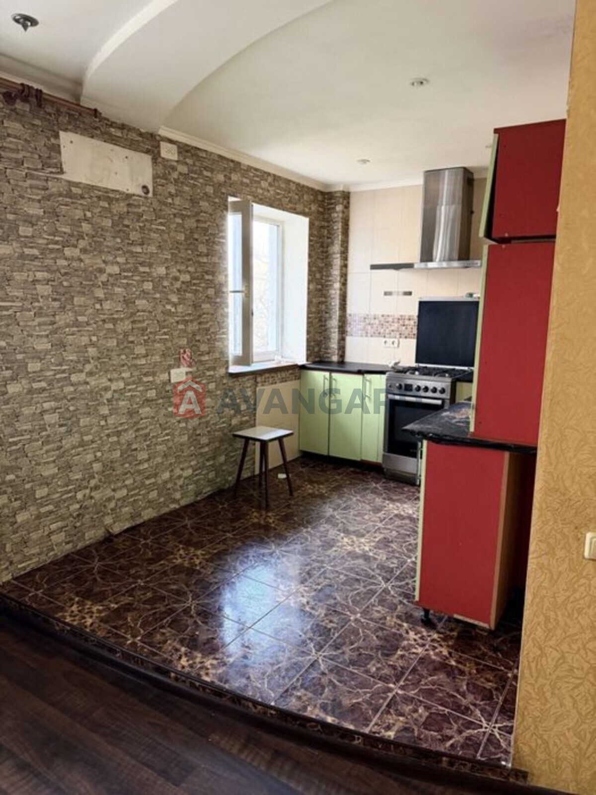 2 ��. ��������, 58/-/6 ��. �., 5/5 ������ ���� 10