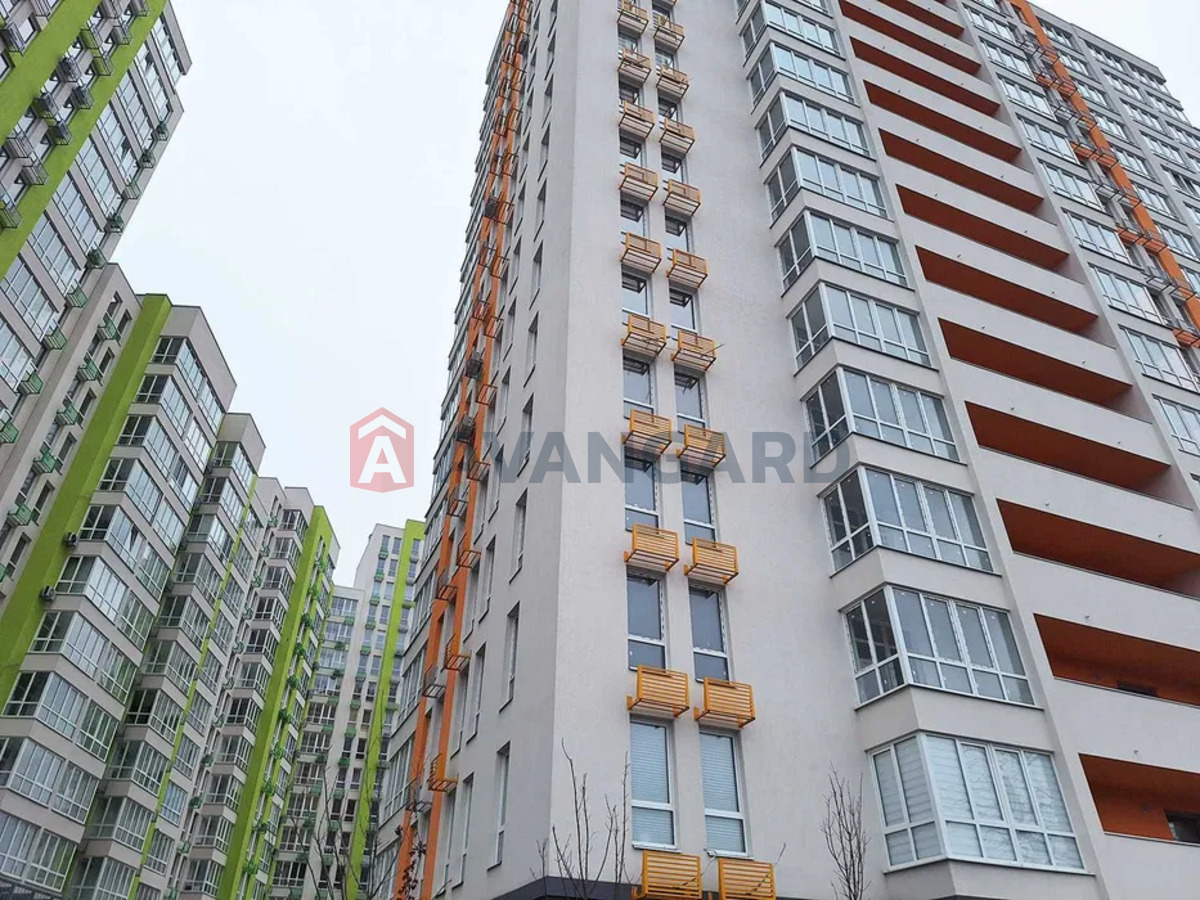 1 ��. ��������, 37/-/5 ��. �., 11/17 ������ ���� 1