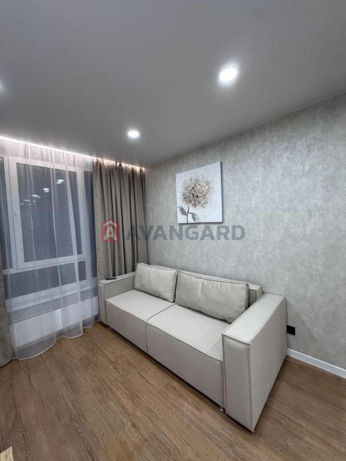 1 ��. ��������, 43/-/21 ��. �., 17/21 ������ ���� 3