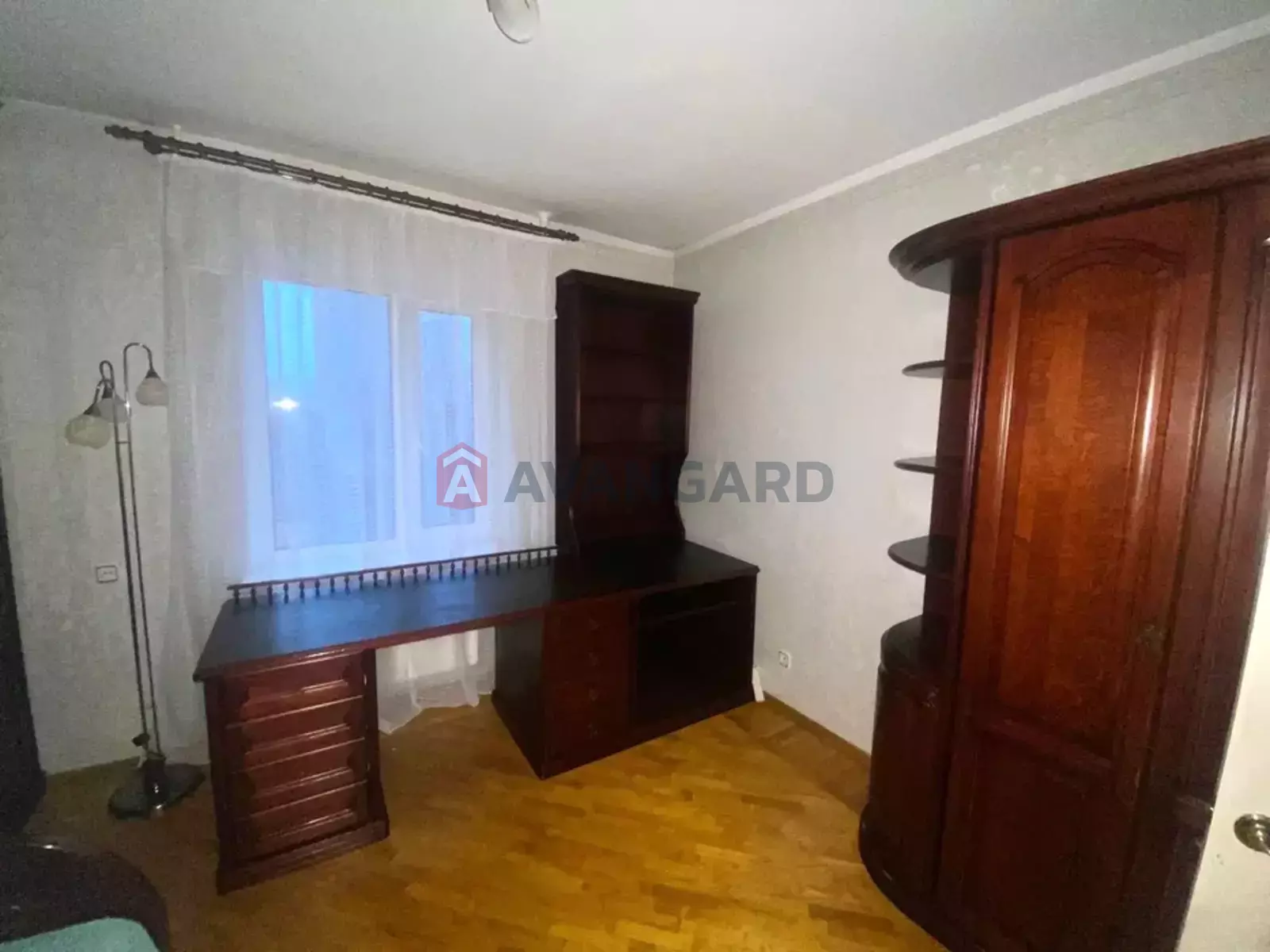 3 ��. ��������, 78/-/12 ��. �., 4/10 ������ ���� 4