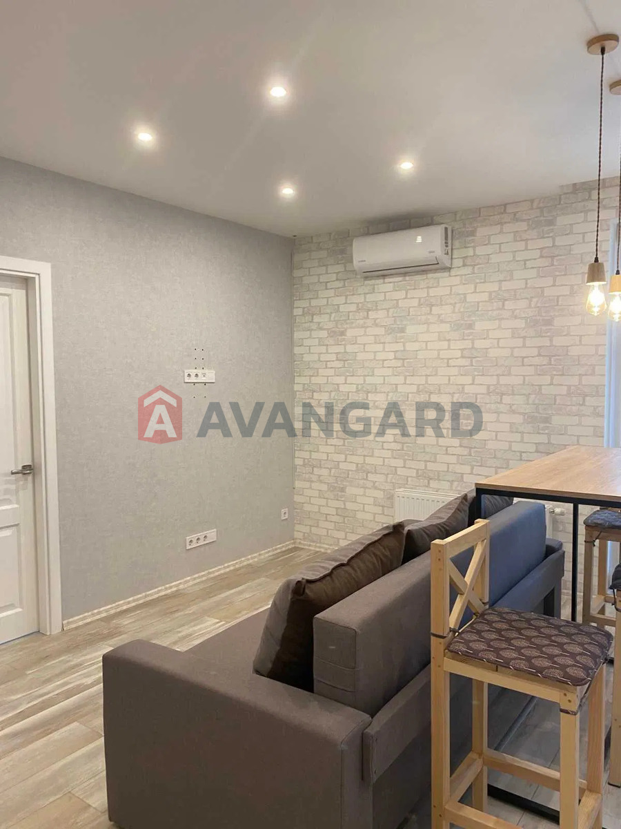 2 ��. ��������, 61/-/15 ��. �., 3/10 ������ ���� 6