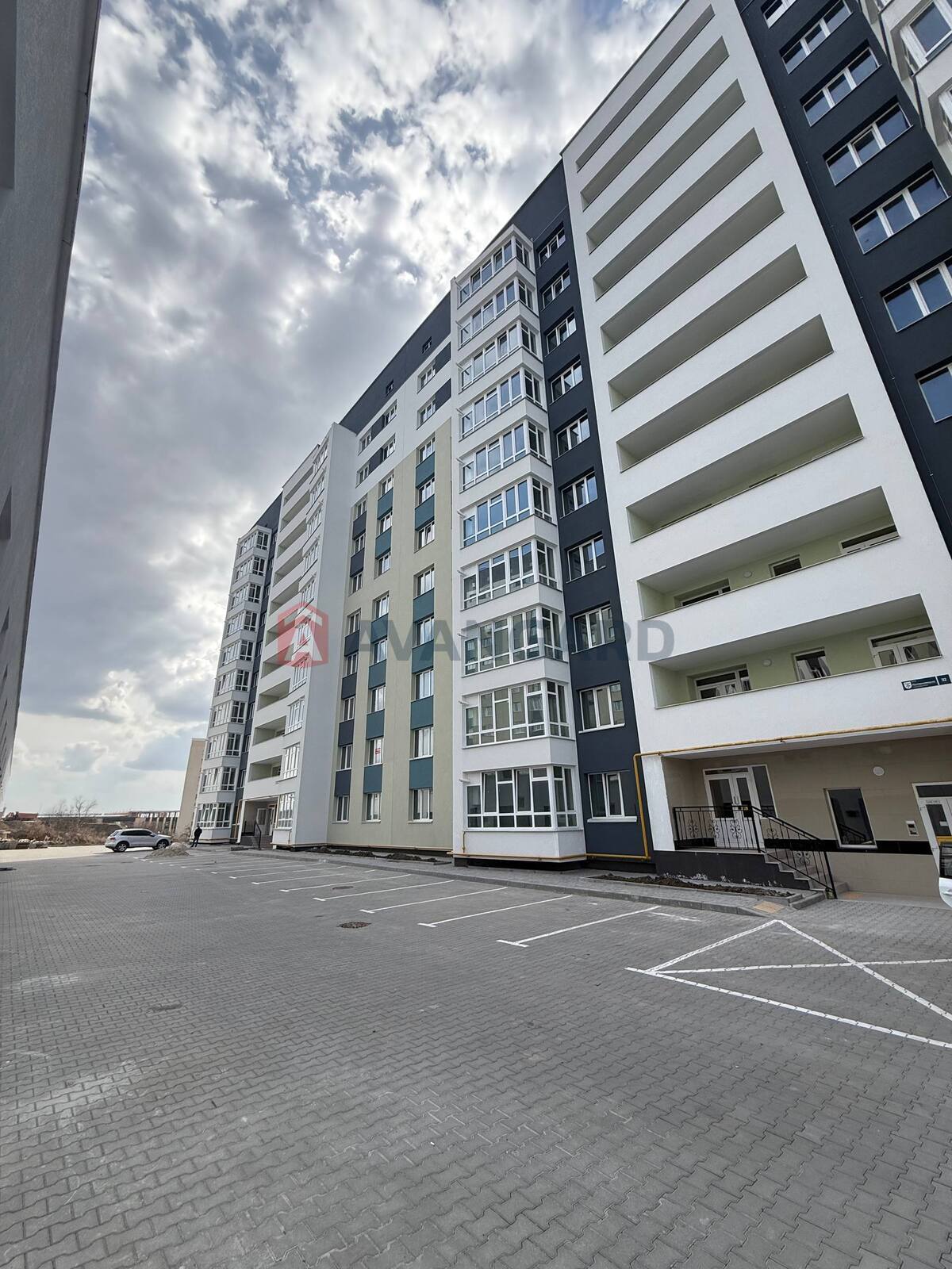 2 ��. ��������, 80.7/40/17 ��. �., 6/10 ������ ���� 3