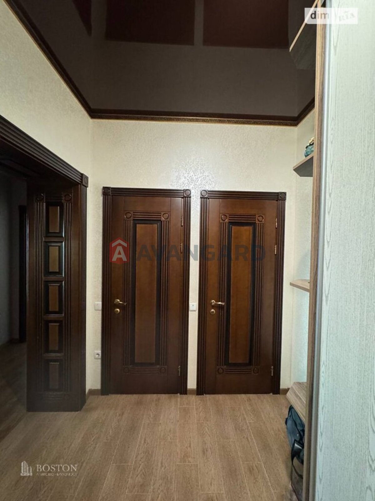 2 ��. ��������, 73/35/17 ��. �., 6/6 ������ ���� 7