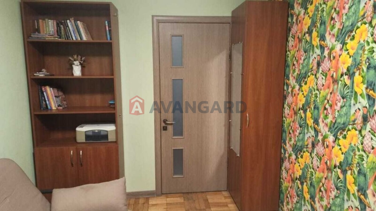 2 . , 48/-/7 . ., 8/9   2