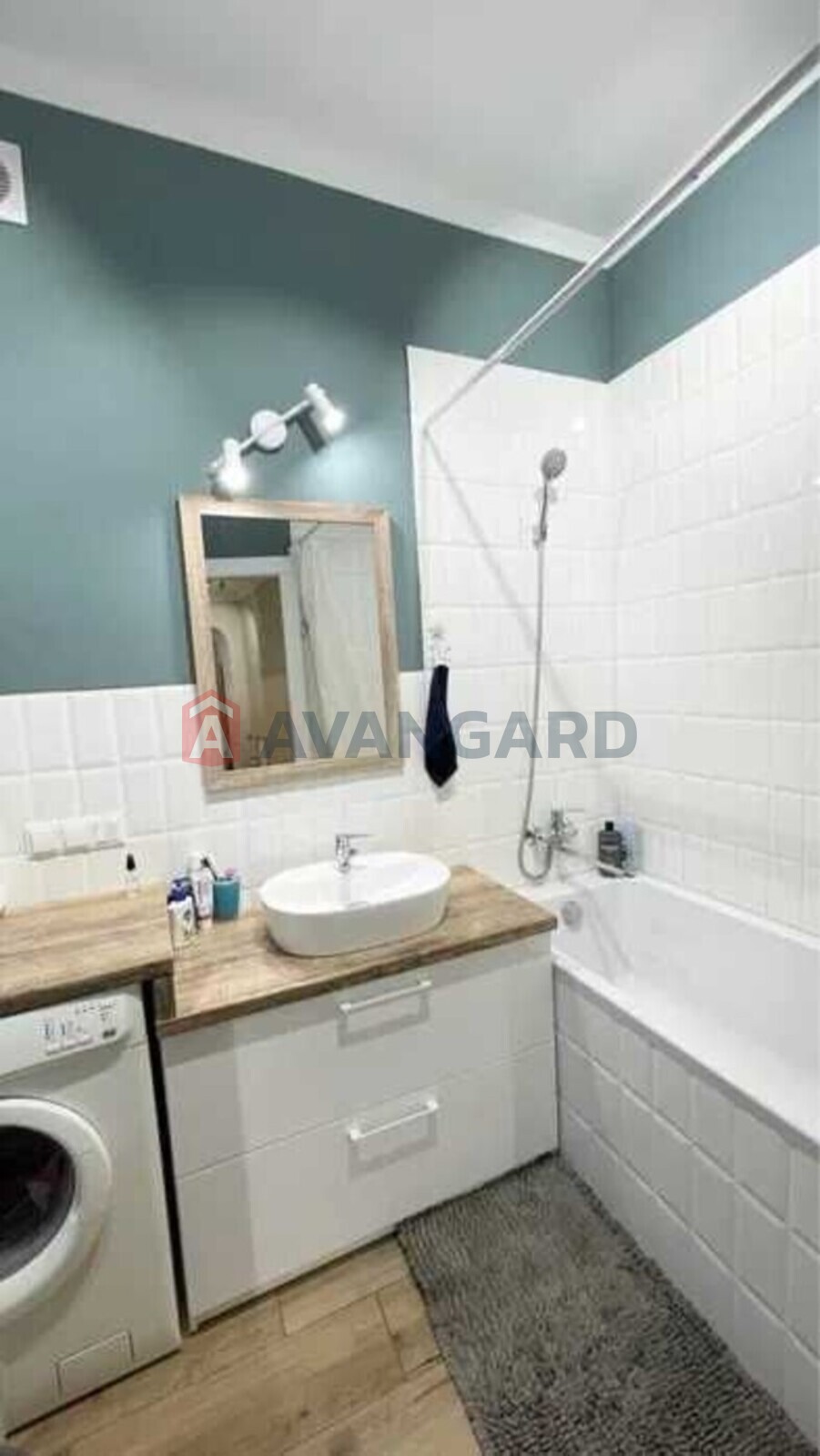 3 ����. ��������, 95/-/13 ��. �., 2/2 ���� ���� 9