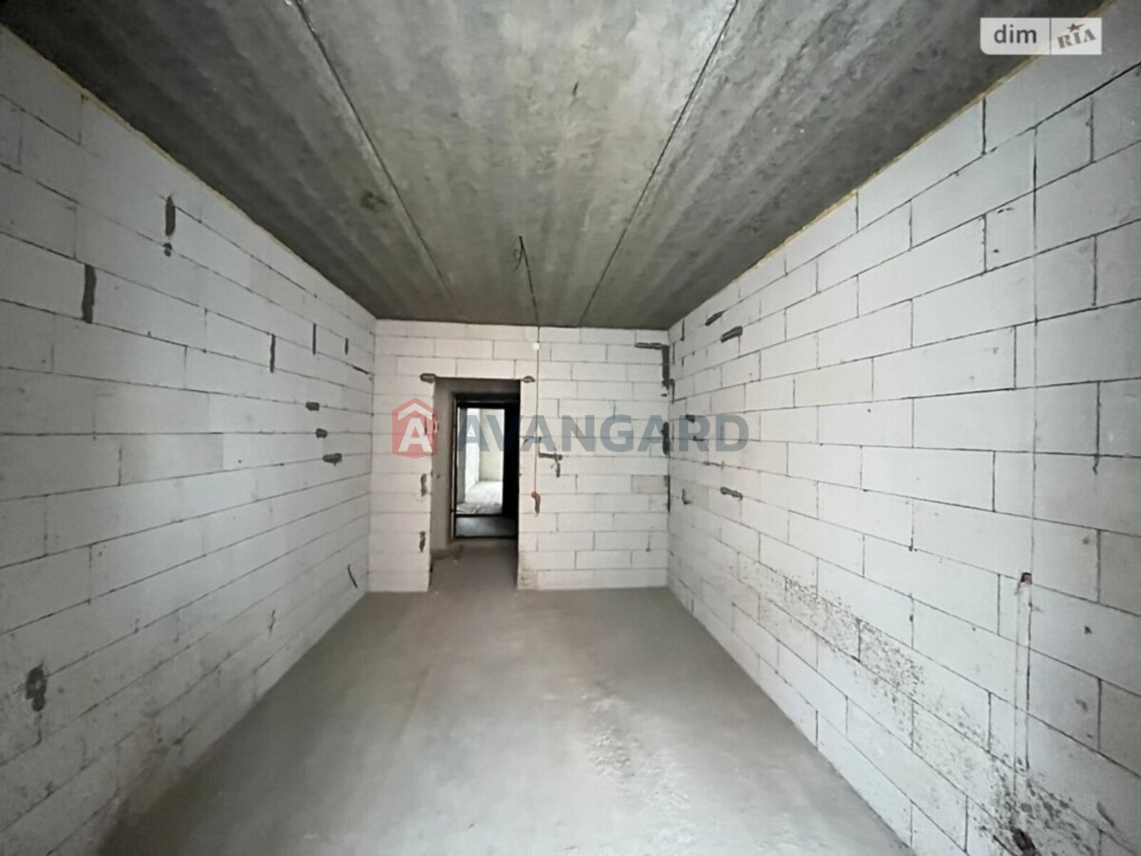 2 ��. ��������, 76/37/15 ��. �., 6/10 ������ ���� 6