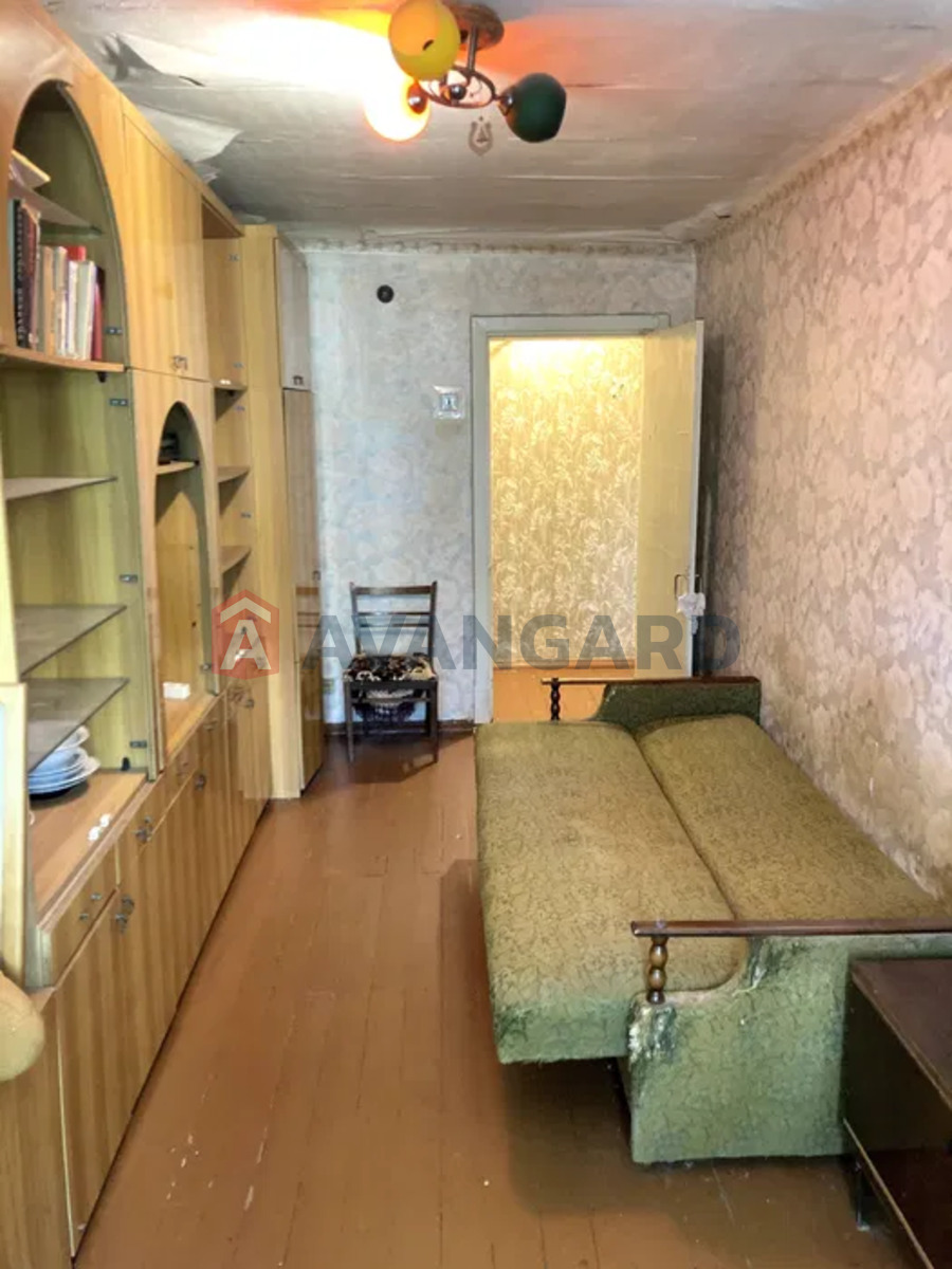 3 ��. ��������, 57/-/4 ��. �., 5/5 ������ ���� 6