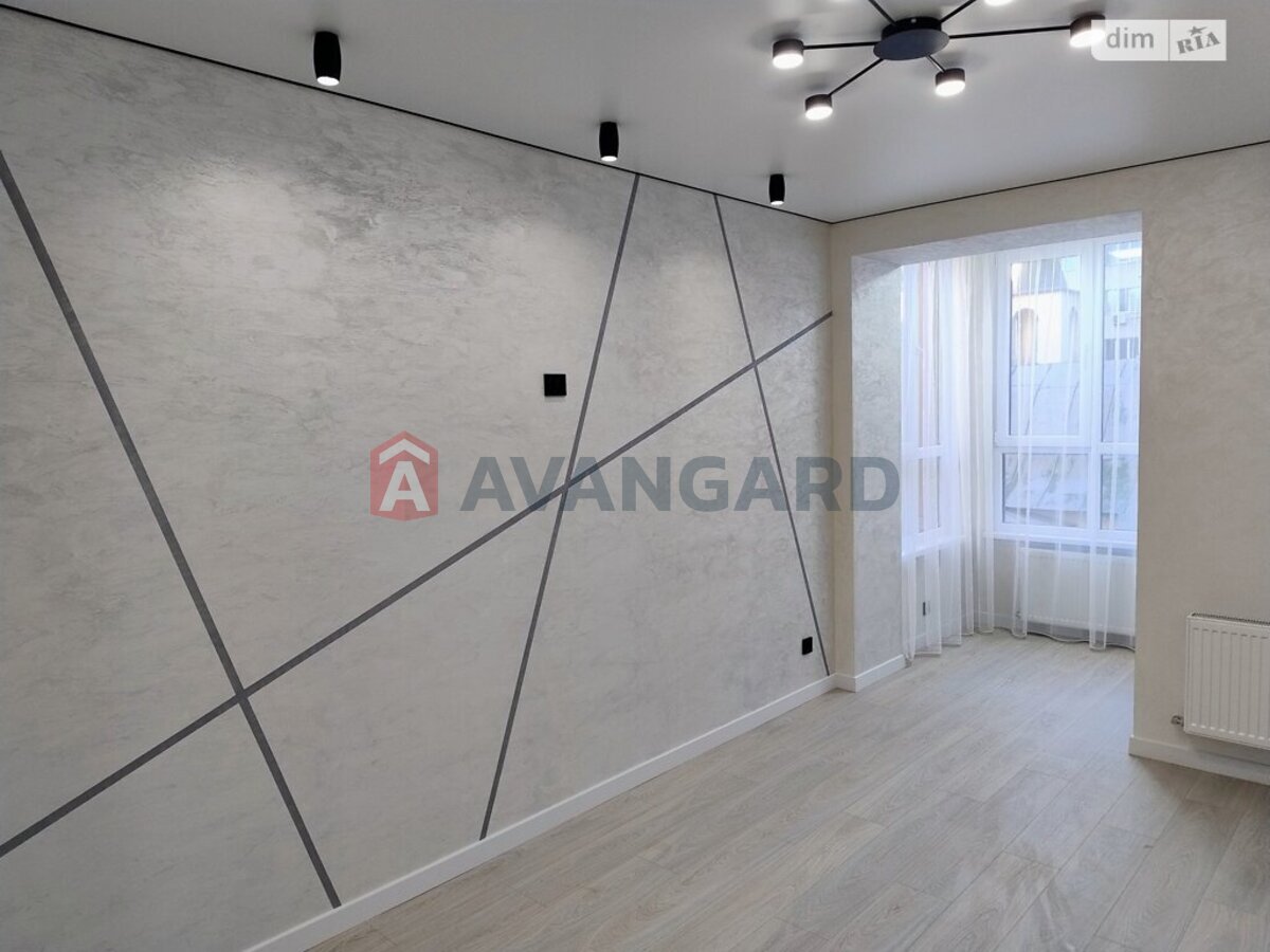 1 ����. ��������, 40/18/12 ��. �., 2/11 ���� ���� 19