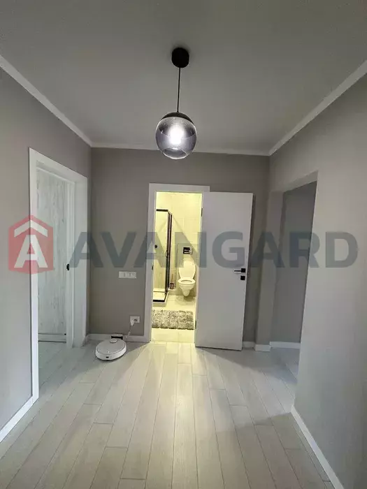 2 ��. ��������, 50/-/17 ��. �., 10/14 ������ ���� 9
