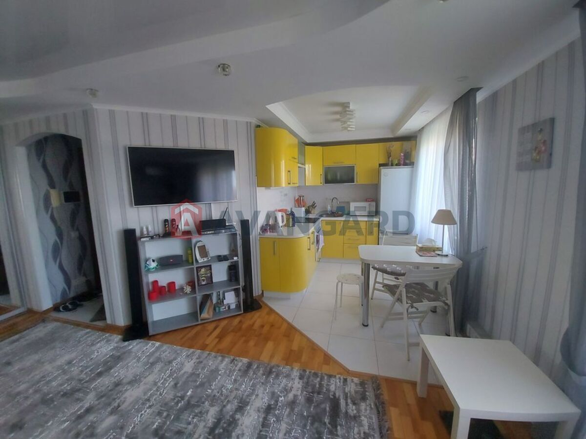 3 ��. ��������, 68/-/9 ��. �., 9/9 ������ ���� 9