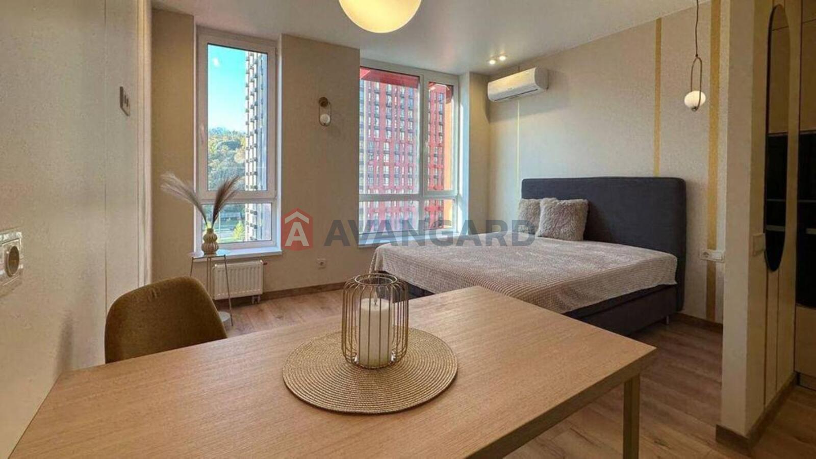 1 ��. ��������, 27/-/7 ��. �., 7/23 ������ ���� 3