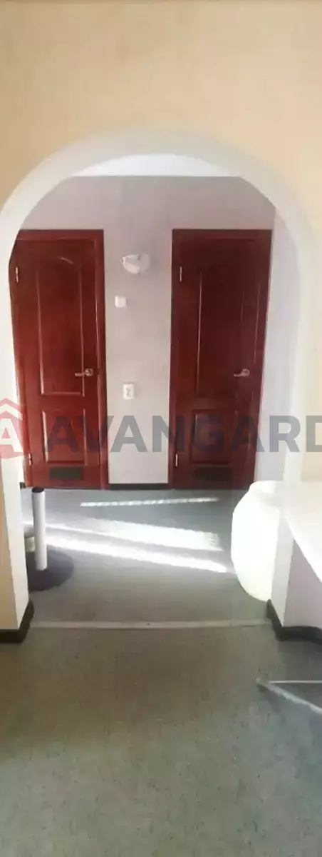 2 ����. ��������, 53/-/7 ��. �., 5/5 ���� ���� 14