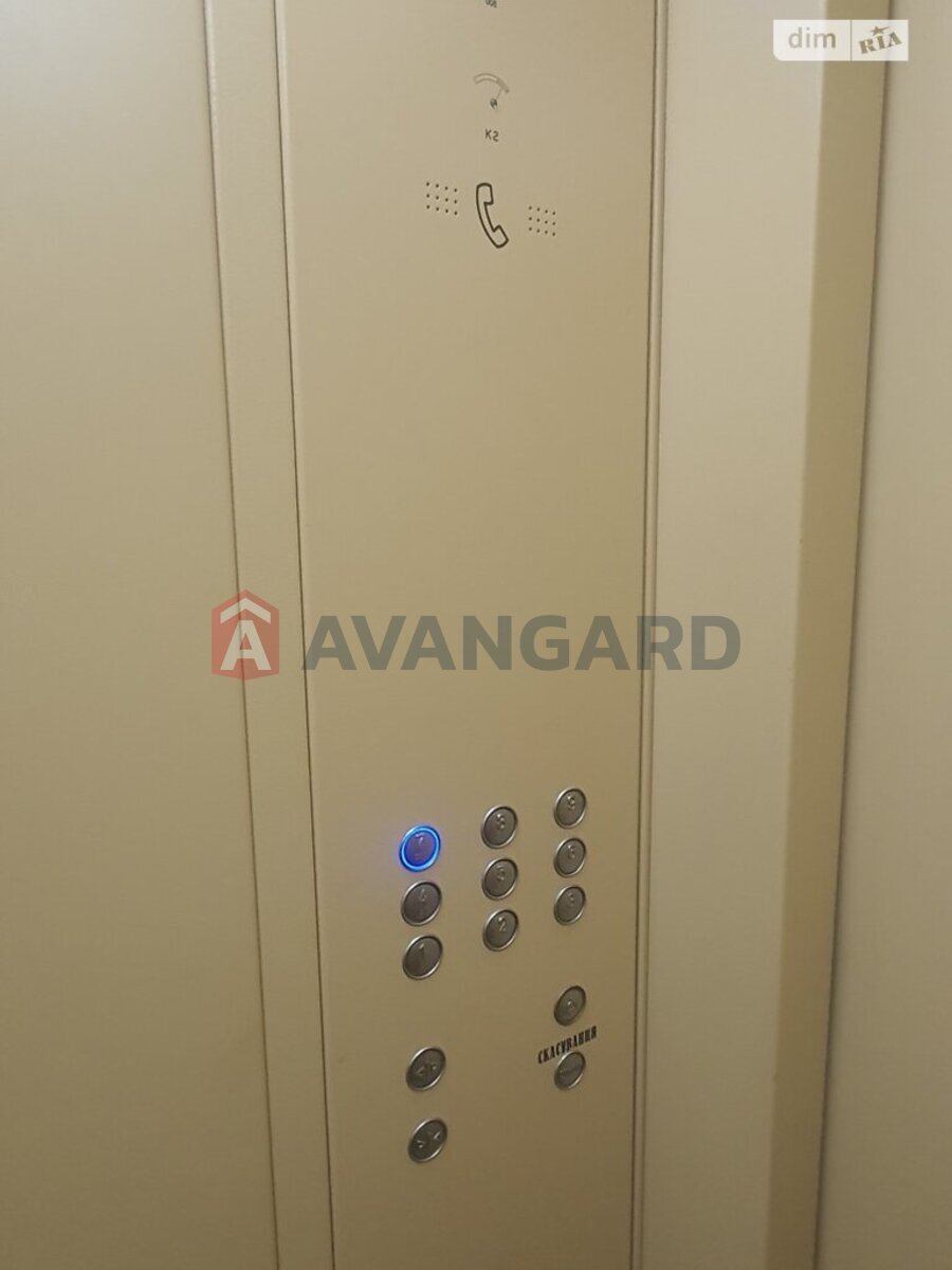 2 ����. ��������, 51/49/8 ��. �., 7/9 ���� ���� 4