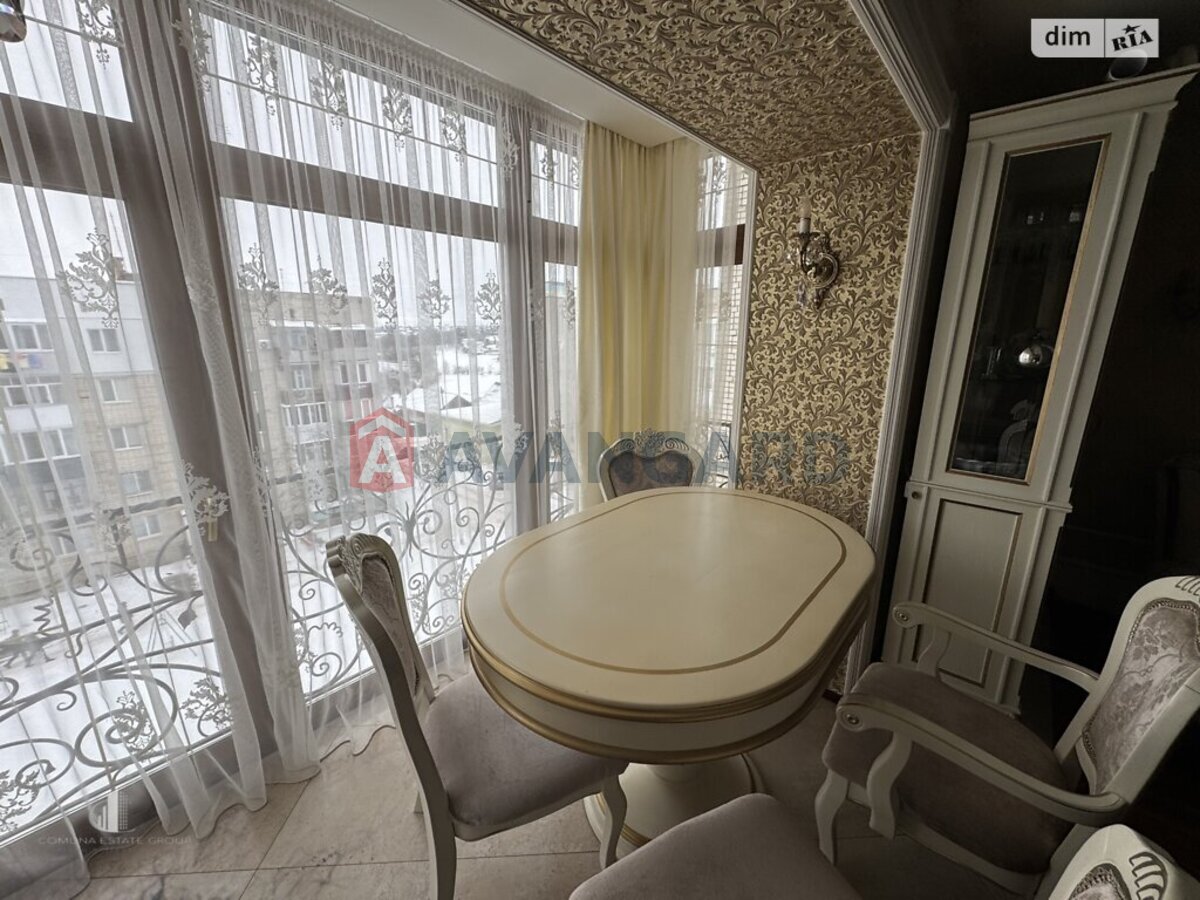 3 ����. ��������, 65/-/- ��. �., 5/5 ���� ���� 13