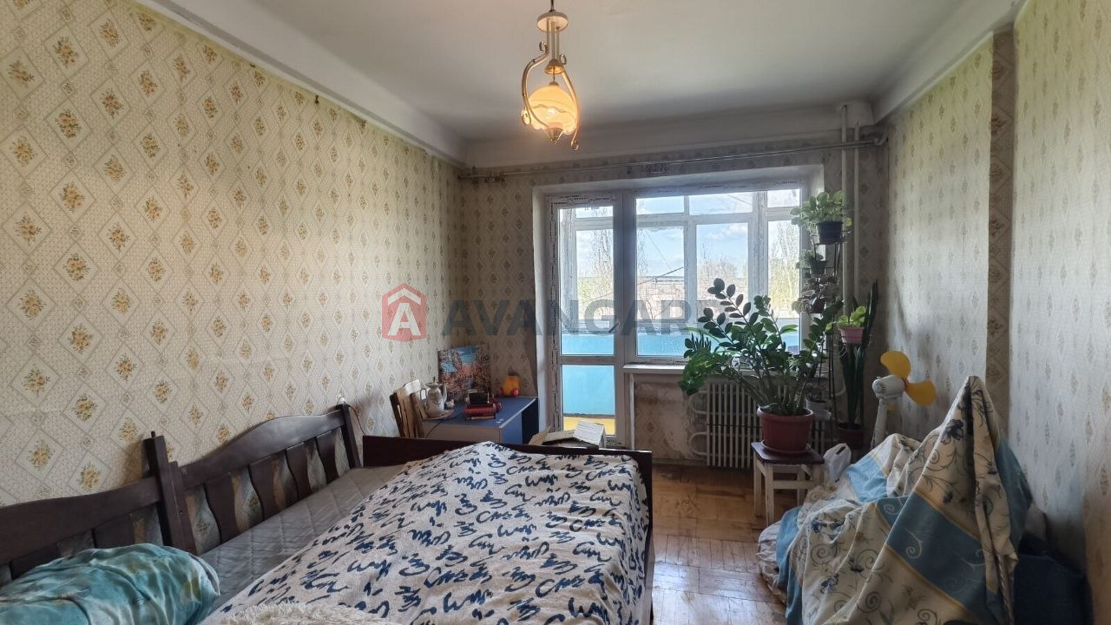 3 ����. ��������, 68/45/12 ��. �., 5/9 ���� ���� 6