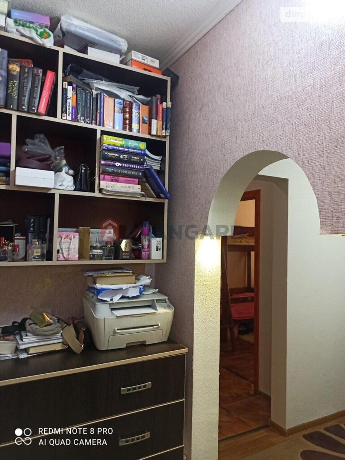 1 ��. ��������, 44/18/9 ��. �., 7/9 ������ ���� 15