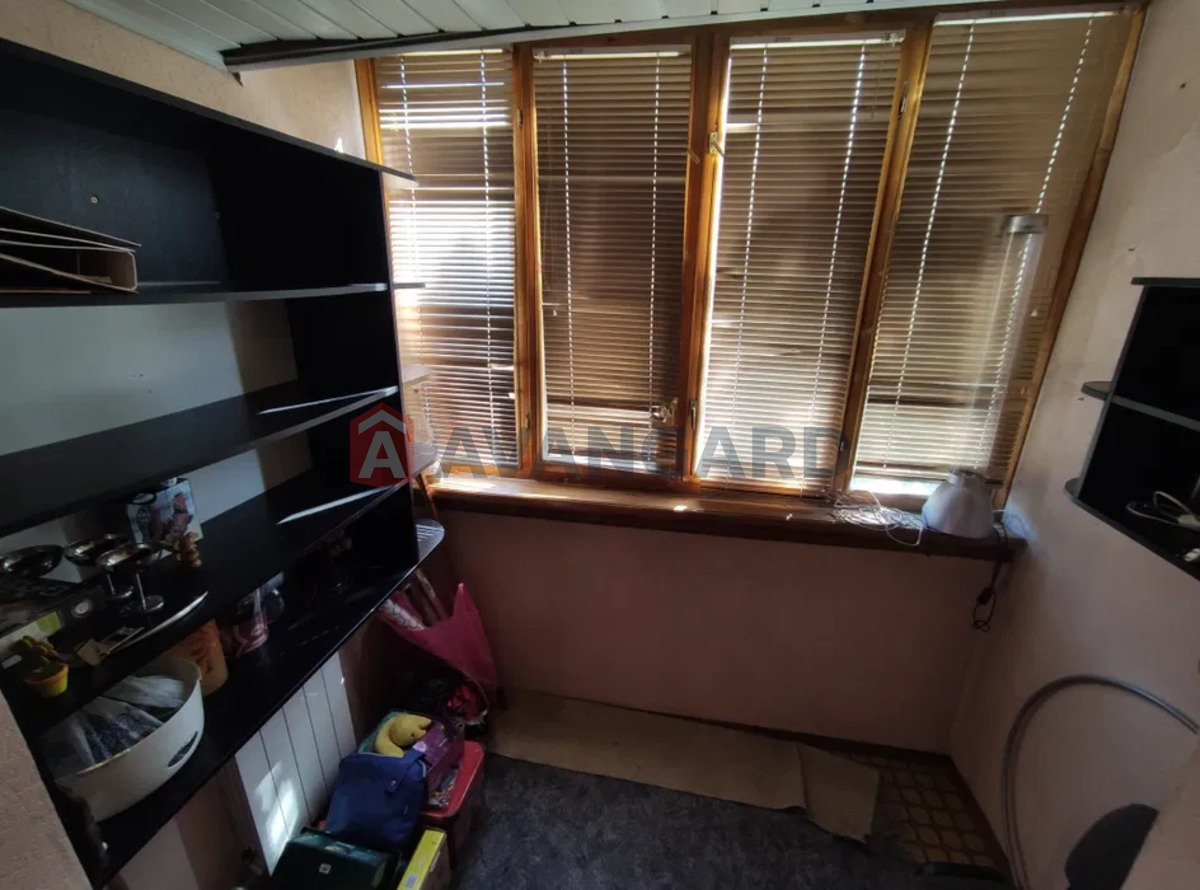 3 ��. ��������, 70/-/25 ��. �., 4/9 ������ ���� 6