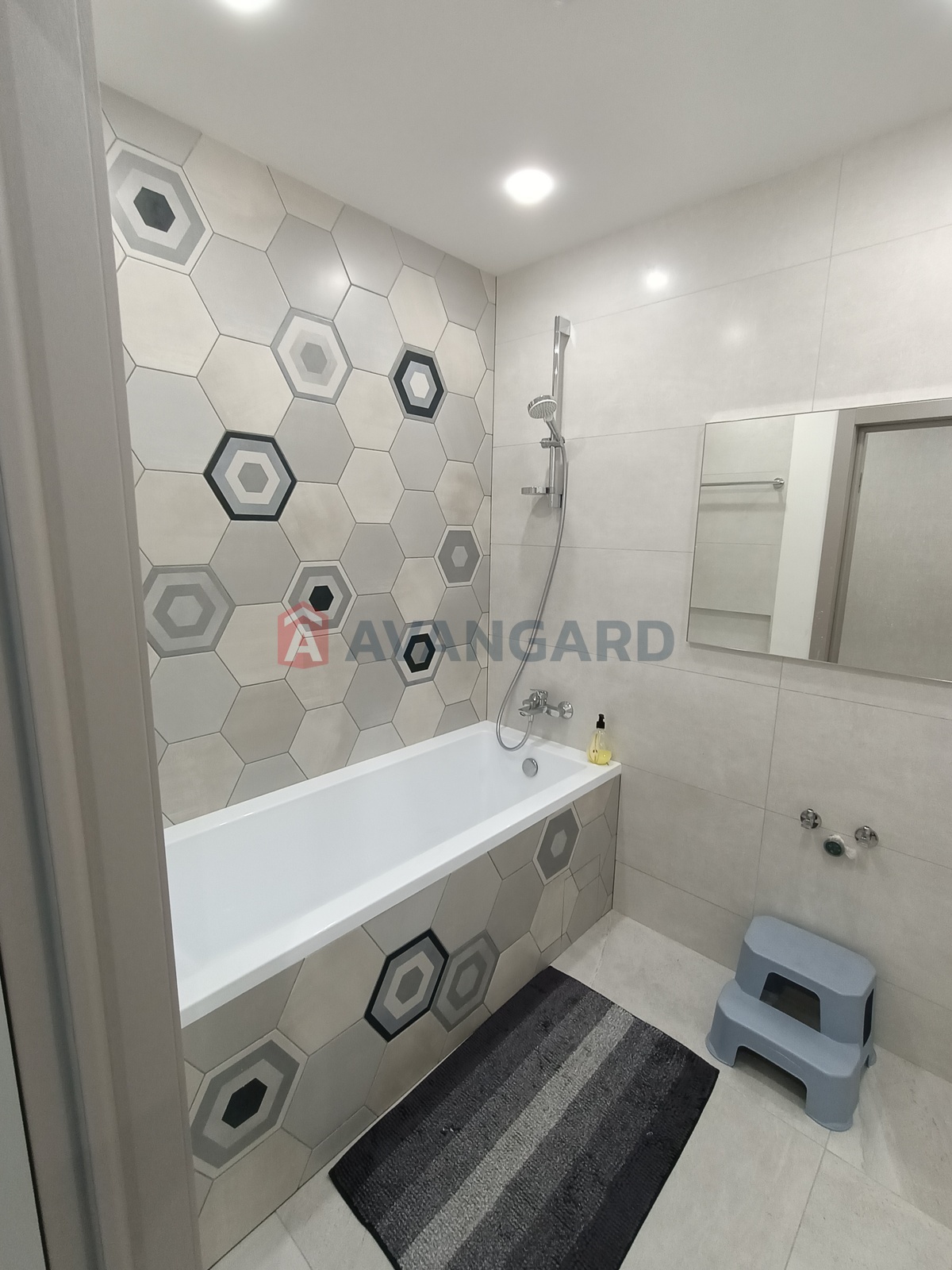 4 кім. квартира, 96/-/25 кв. м., 10/10 поверх фото 8 4 кім. квартира, 96/-/25 кв. м., 10/10 поверх фото 8