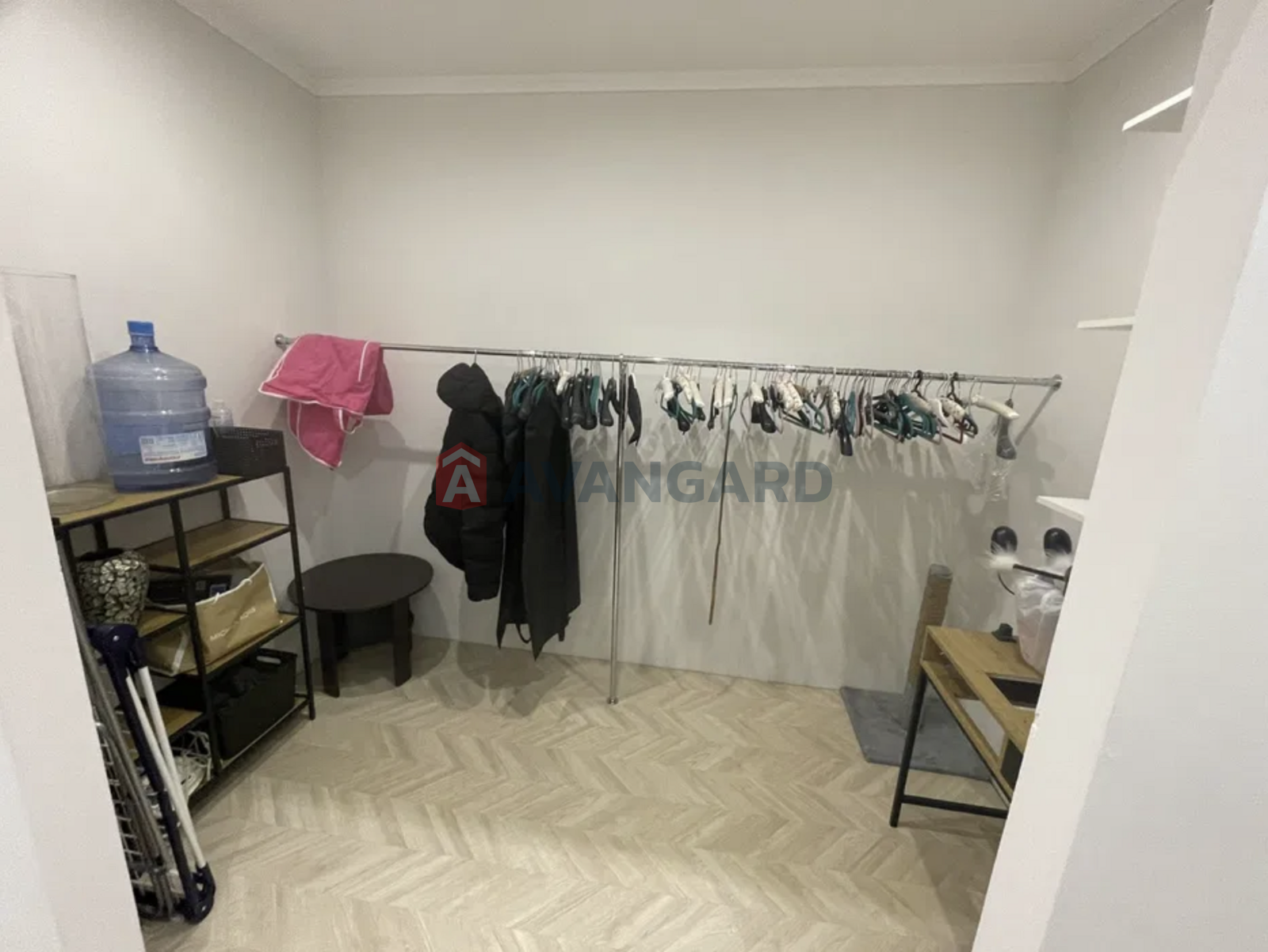 1 ��. ��������, 50/-/14 ��. �., 12/18 ������ ���� 6