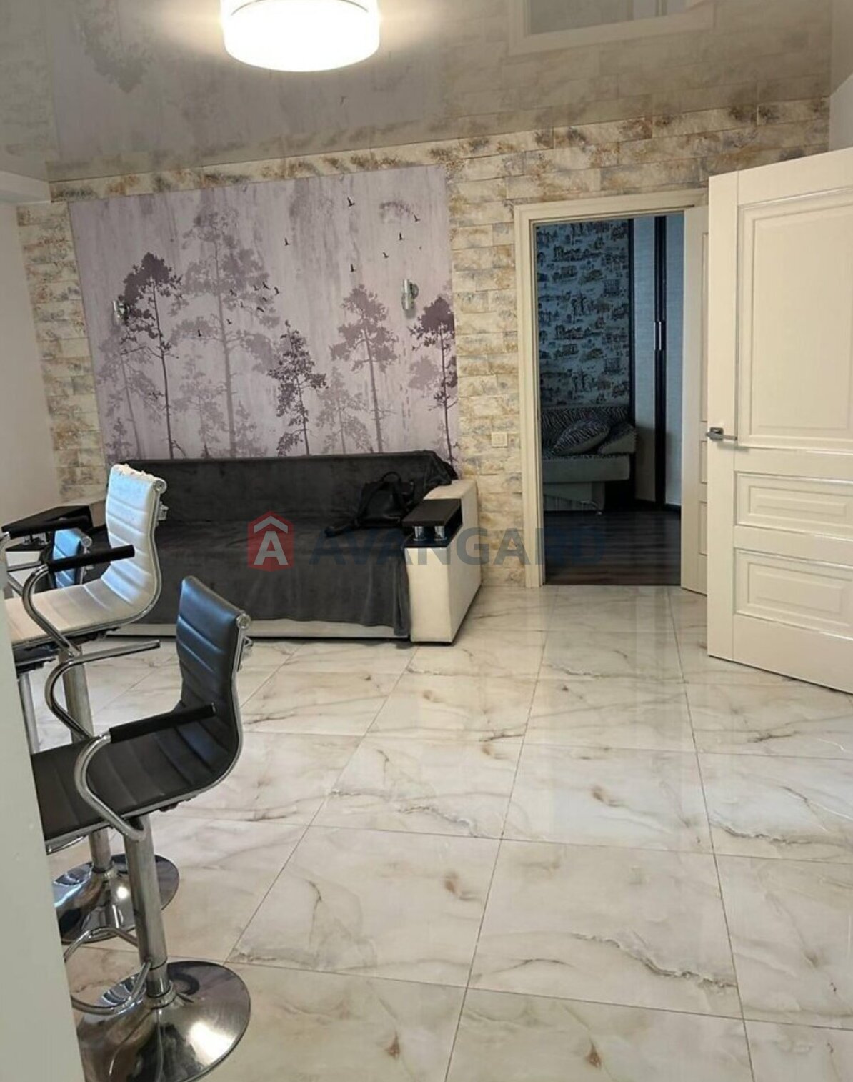 4 ��. ��������, 115/-/- ��. �., 7/7 ������ ���� 9