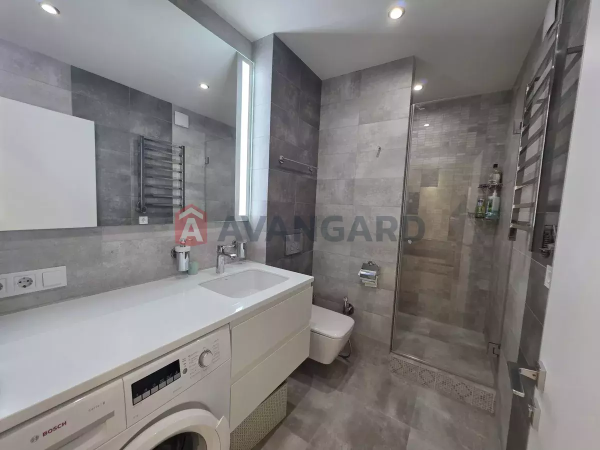 3 ��. ��������, 102/-/15 ��. �., 9/12 ������ ���� 6