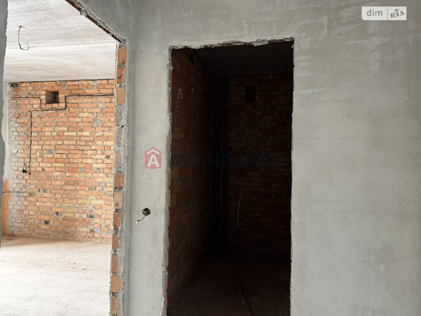 2 ��. ��������, 61/-/- ��. �., 6/10 ������ ���� 11