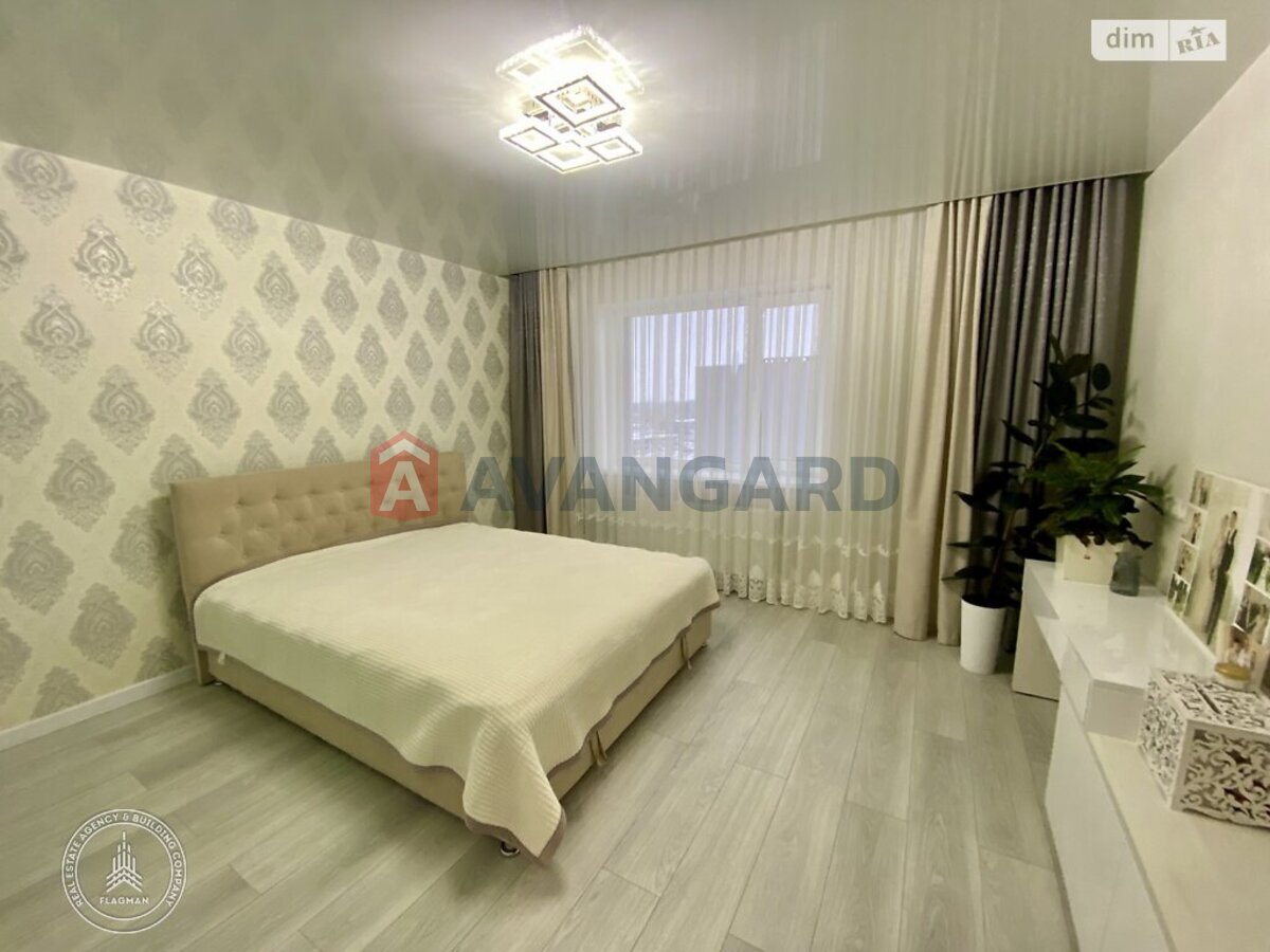 2 ��. ��������, 68/-/- ��. �., 10/12 ������ ���� 1