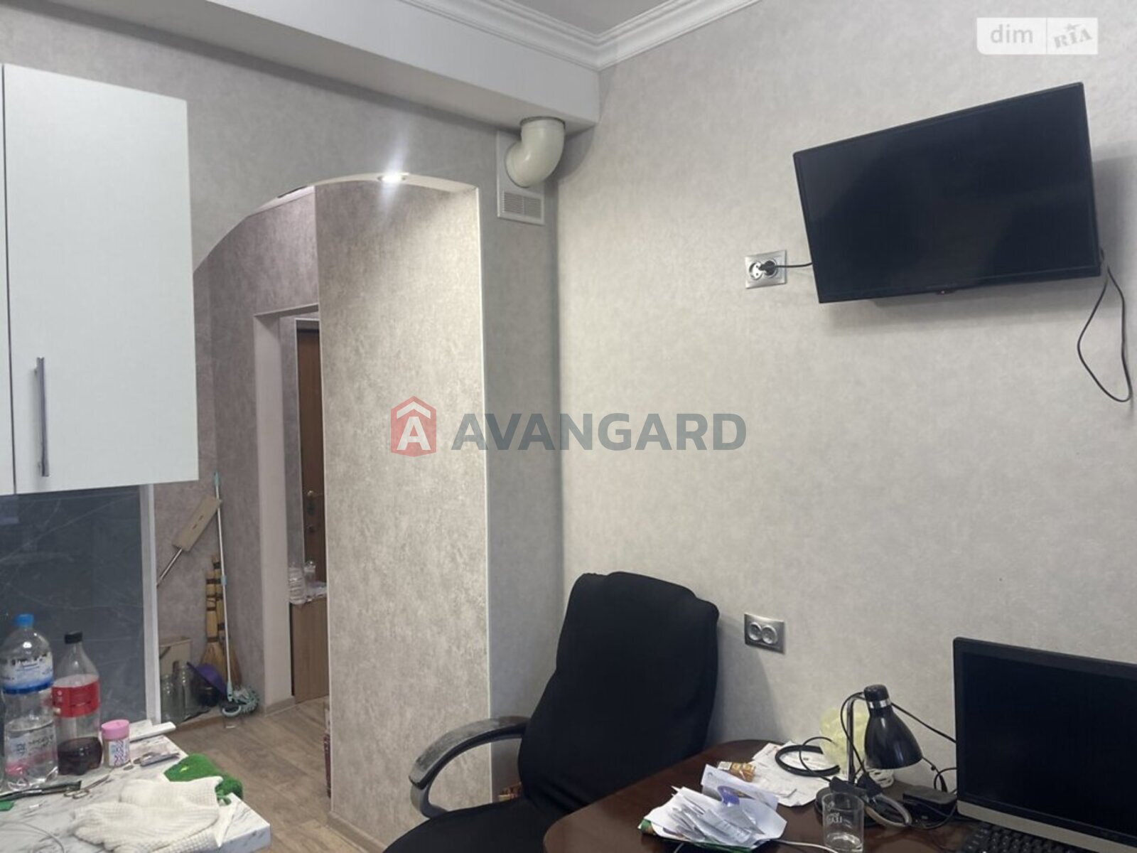 1 ��. ��������, 38/18/8 ��. �., 8/9 ������ ���� 3