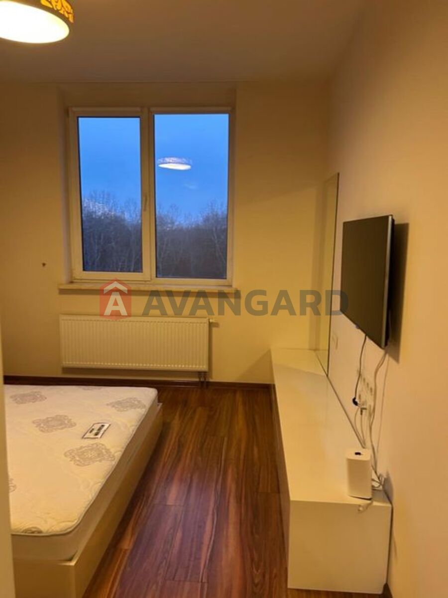 1 ��. ��������, 54/-/20 ��. �., 6/14 ������ ���� 10