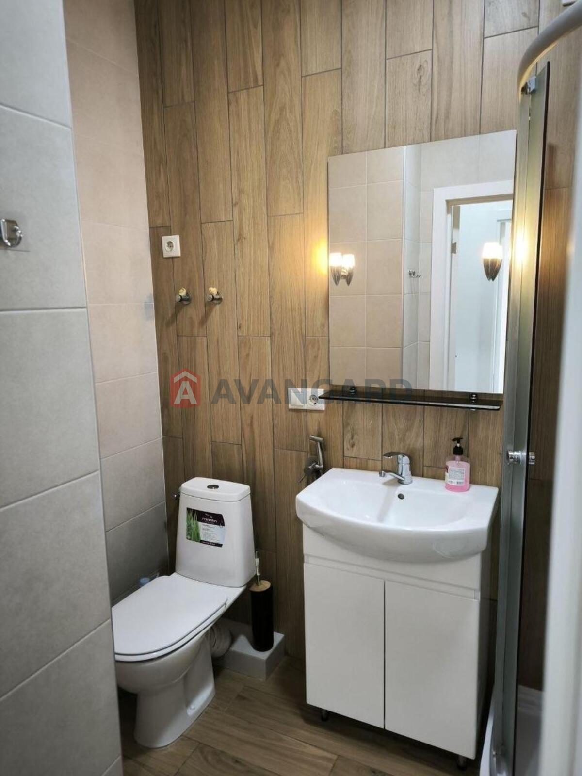 1 ��. ��������, -/-/- ��. �., 9/11 ������ ���� 3