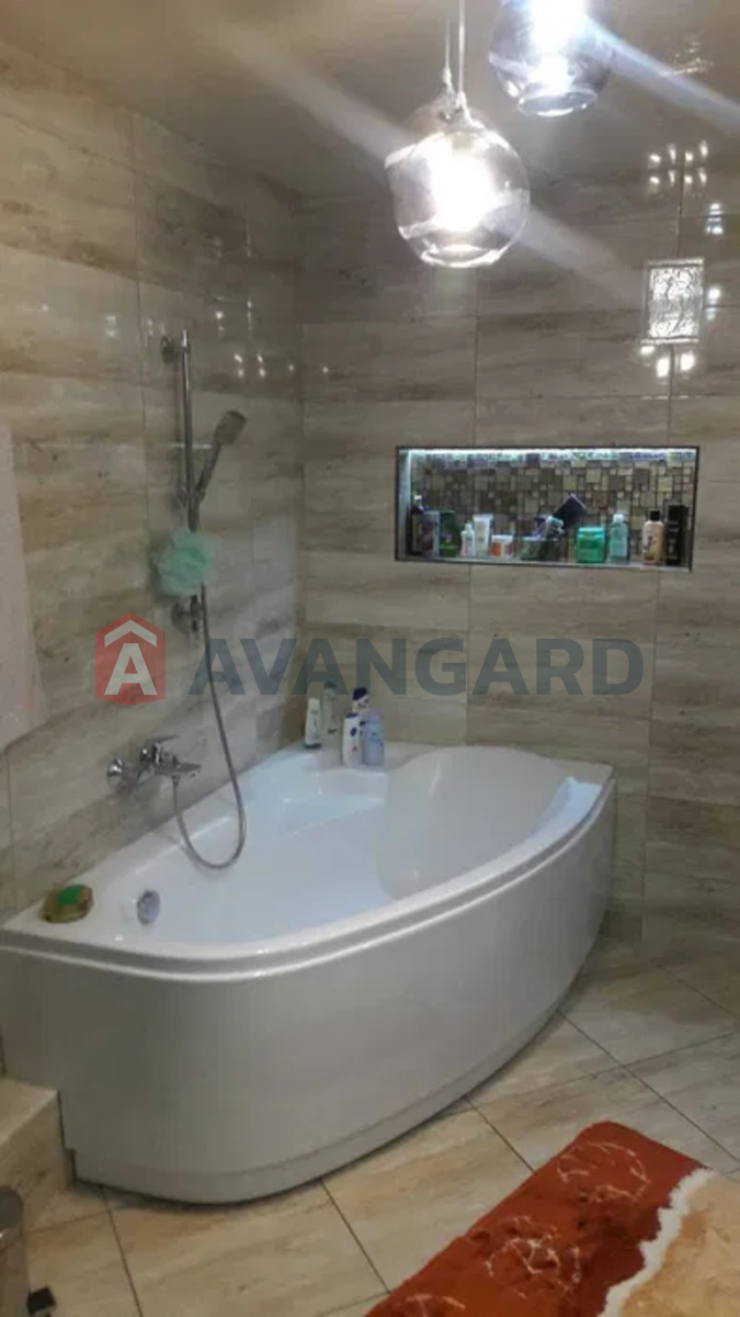 4 ��. ��������, 108/-/37 ��. �., 6/8 ������ ���� 8