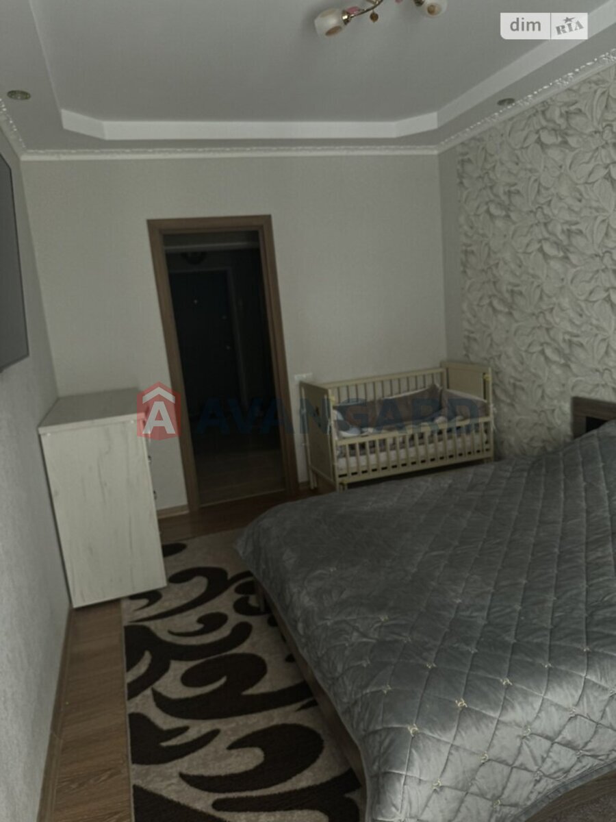 2 ��. ��������, 80/39/14 ��. �., 3/5 ������ ���� 21