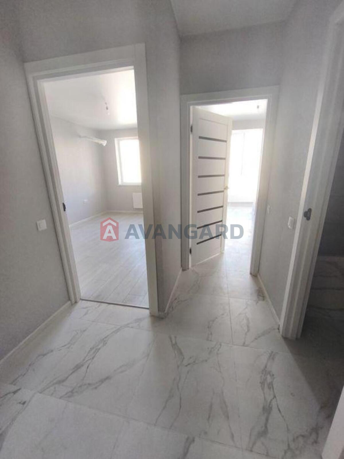 1 ��. ��������, 38/-/13 ��. �., 10/10 ������ ���� 1