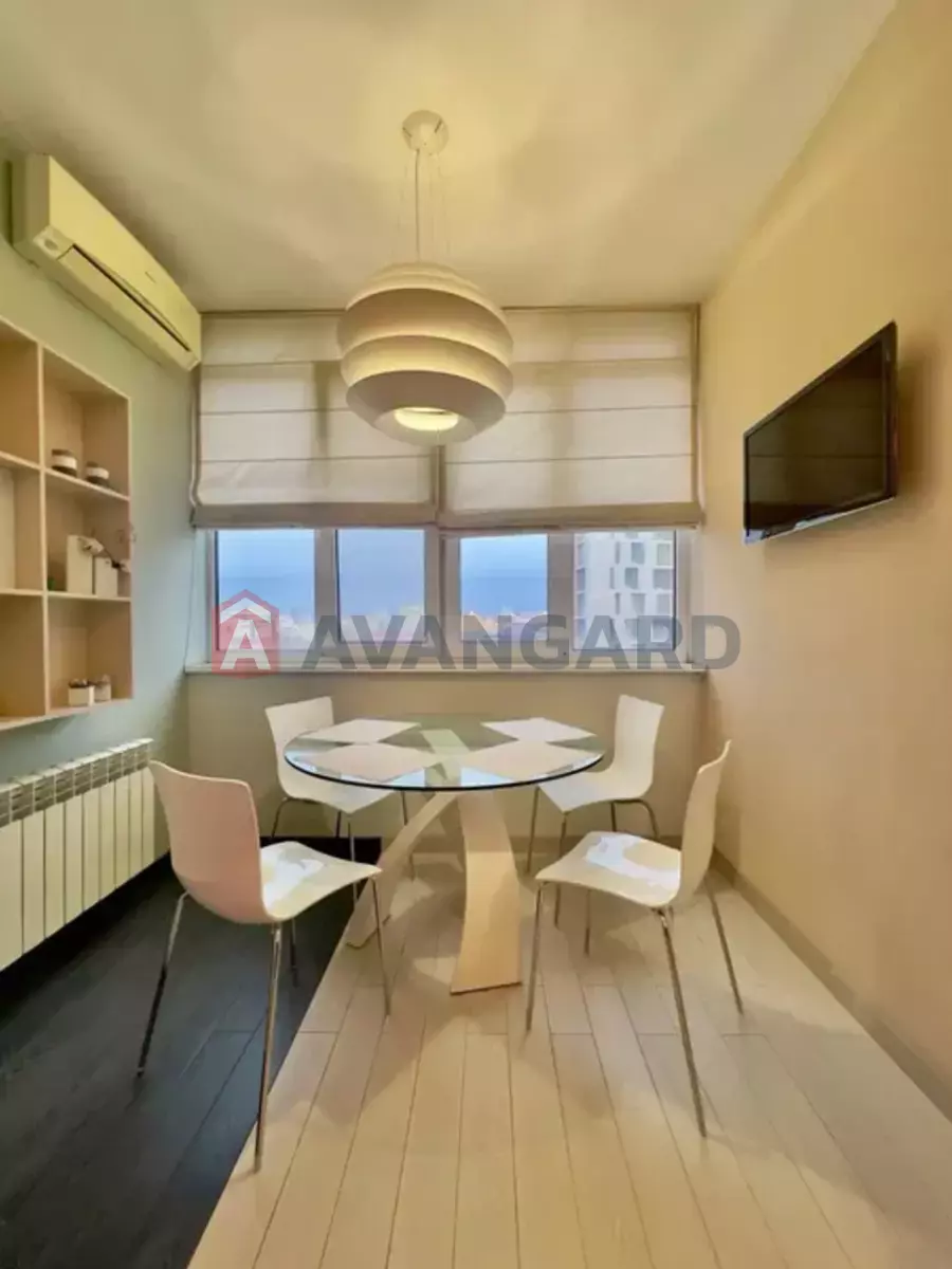 2 ��. ��������, 63/-/10 ��. �., 6/12 ������ ���� 11