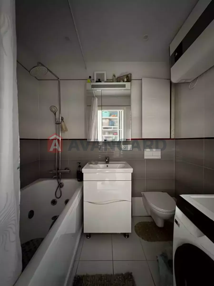 1 ��. ��������, 32/-/- ��. �., 5/9 ������ ���� 6