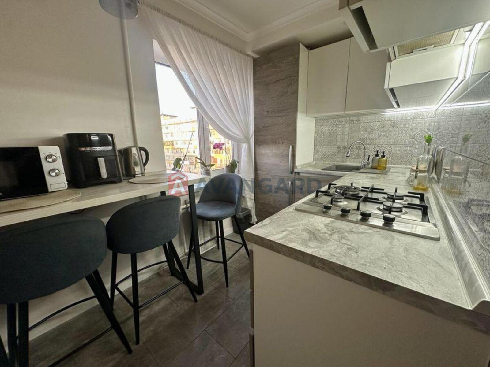 3 ��. ��������, 60/-/8 ��. �., 8/9 ������ ���� 3