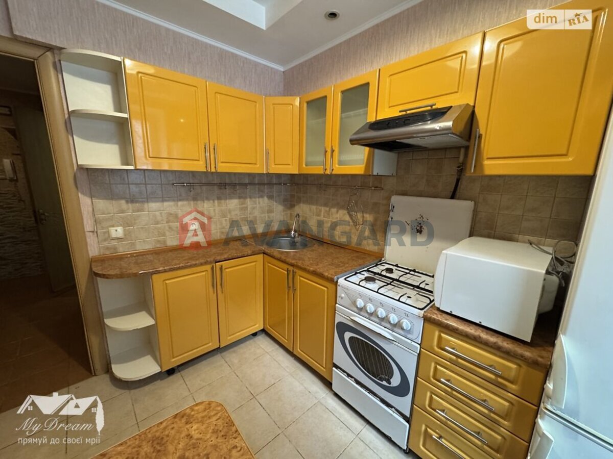 2 ��. ��������, 49/27/7 ��. �., 1/9 ������ ���� 1