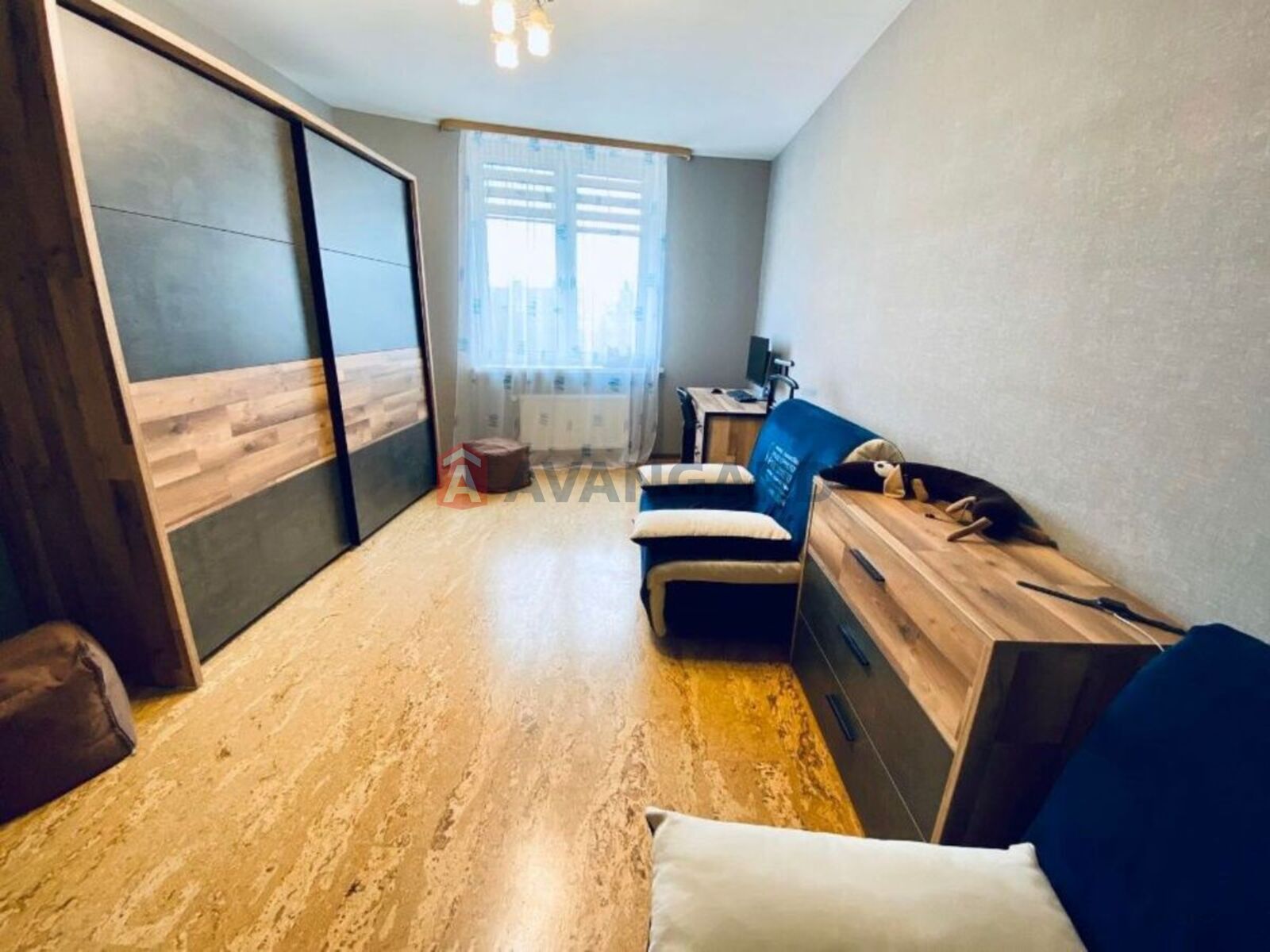 4 ��. ��������, 115/-/25 ��. �., 7/27 ������ ���� 3