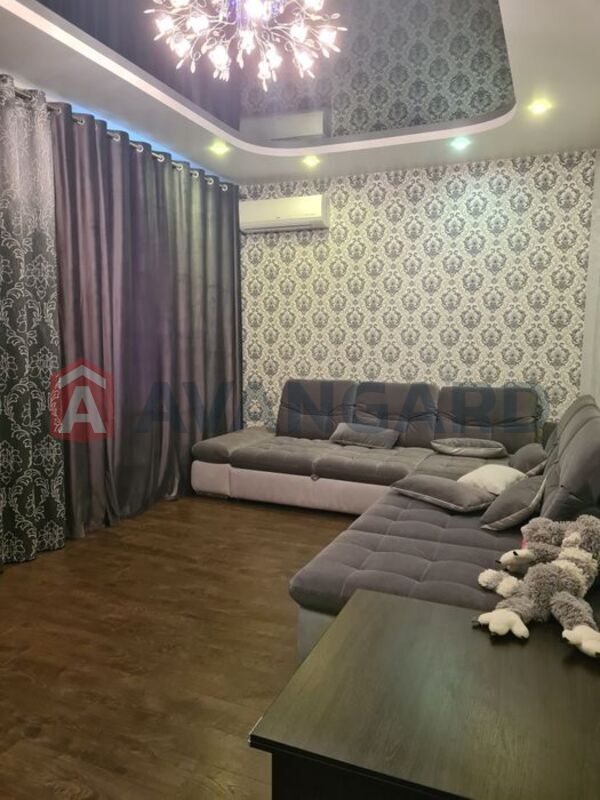 2 . , 60/-/8 . ., 2/4   7