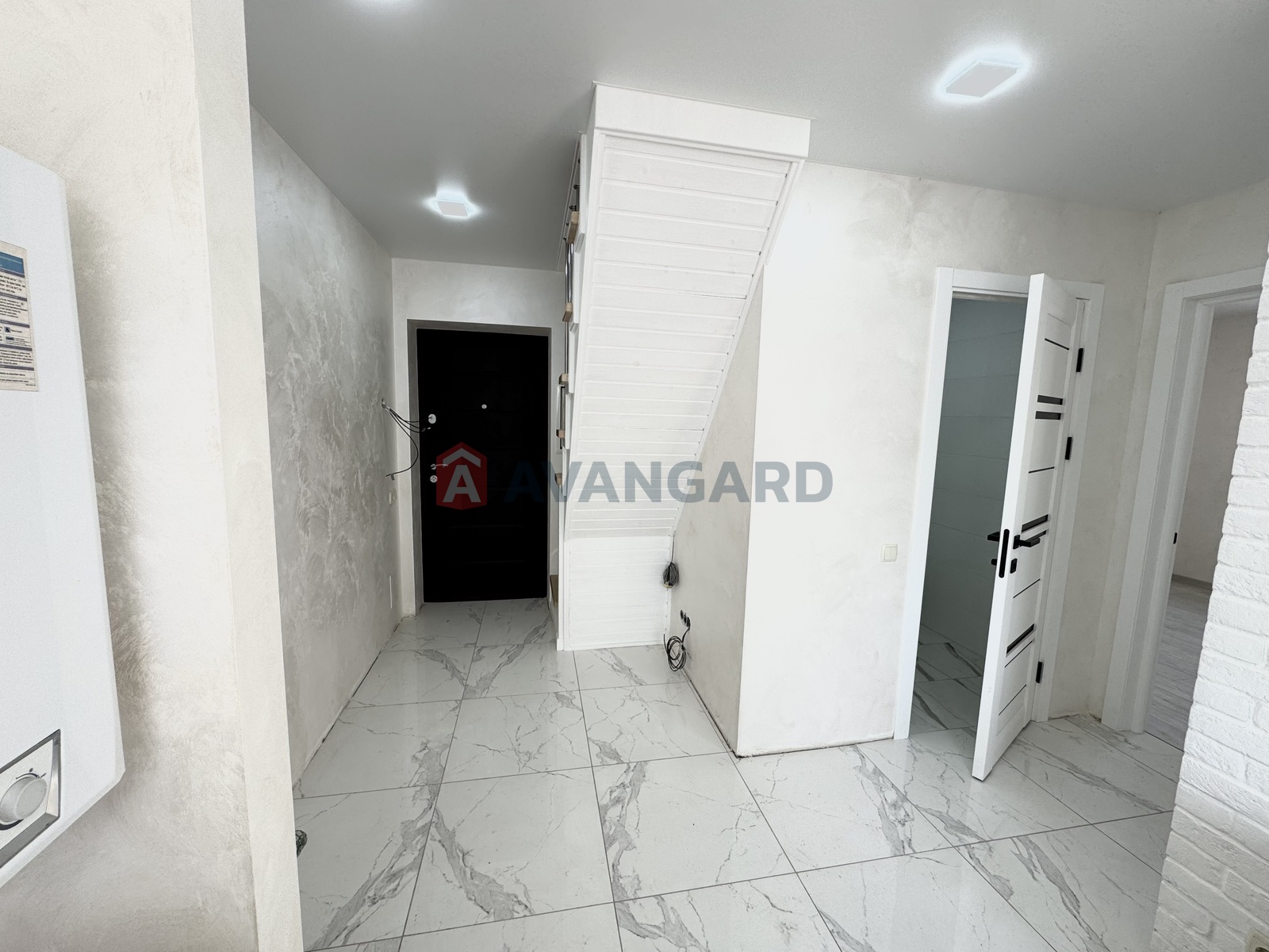 2 ��. ��������, 57/40/10 ��. �., 5/6 ������ ���� 4