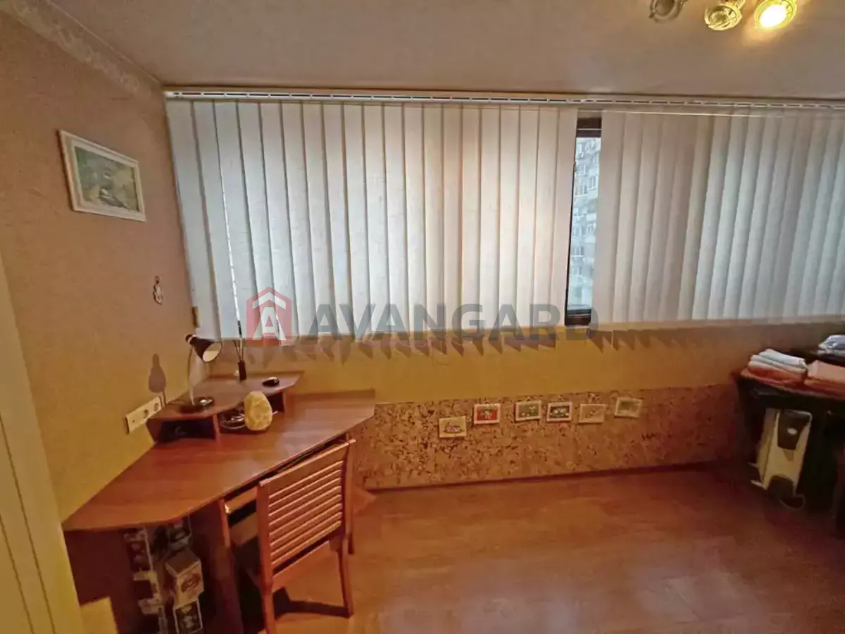 3 ��. ��������, 91/53/20 ��. �., 3/14 ������ ���� 11