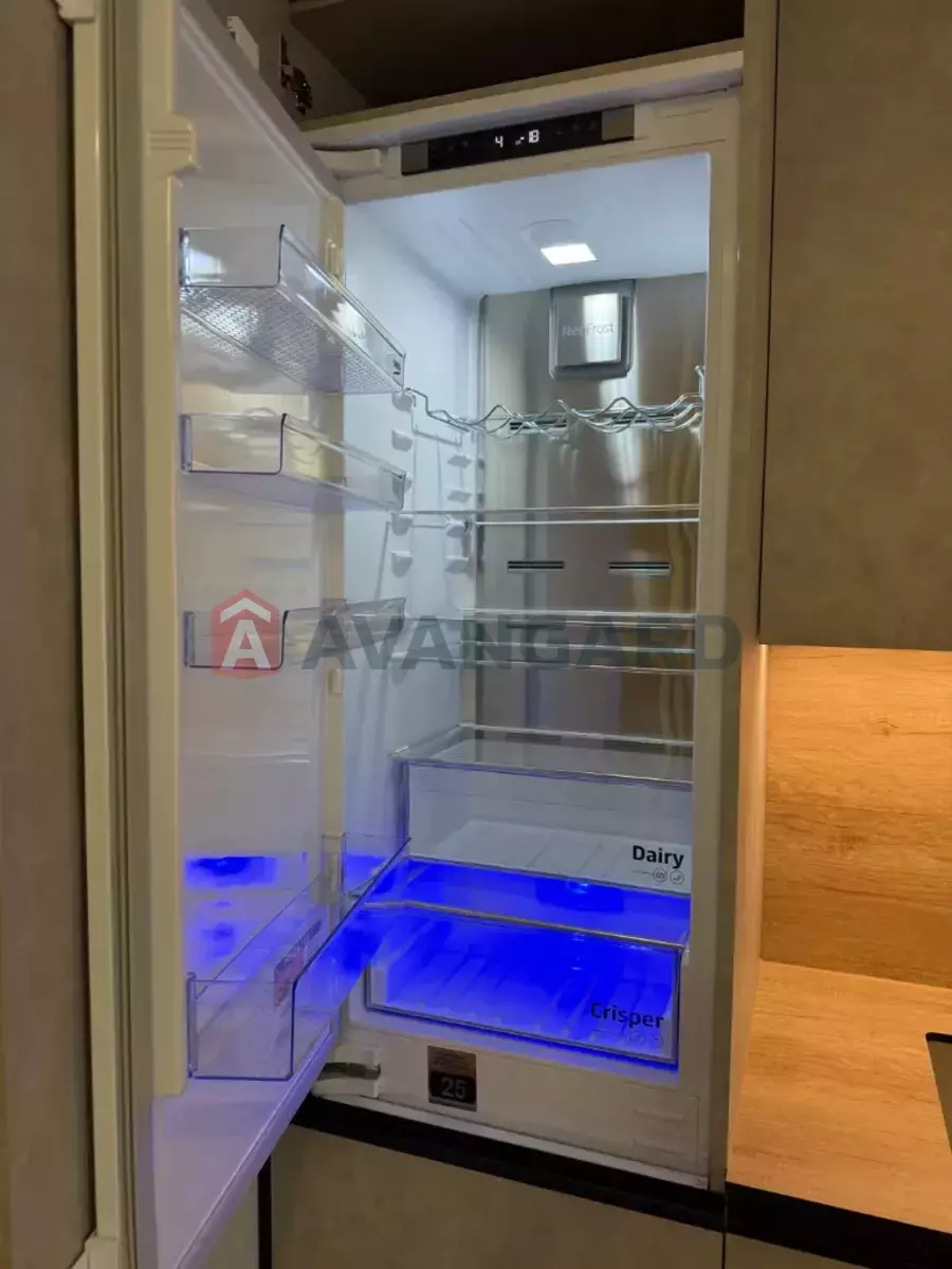 1 ����. ��������, 32/-/- ��. �., 8/24 ���� ���� 15