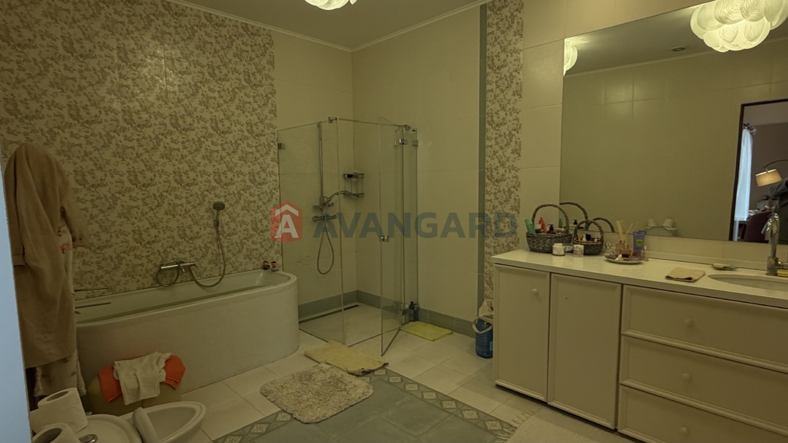 6 ��. ��������, 388/210/24 ��. �., 5/6 ������ ���� 6