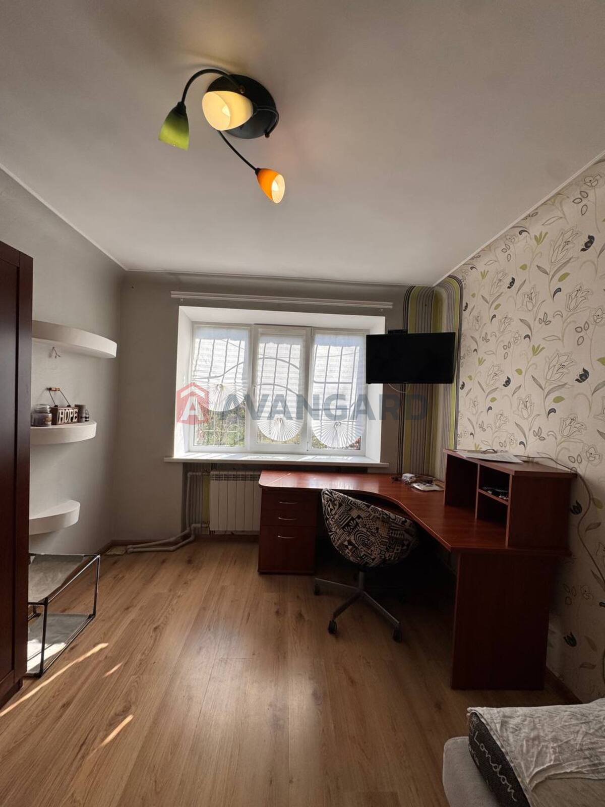 2 ��. ��������, 48/-/7 ��. �., 1/5 ������ ���� 11