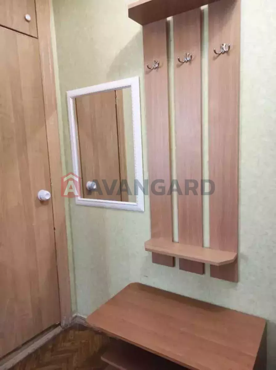 1 ����. ��������, 33/-/6 ��. �., 2/5 ���� ���� 10