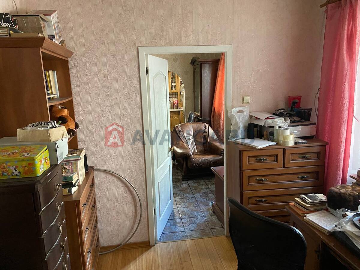 4 ��. ��������, 84/51/- ��. �., 1/9 ������ ���� 10