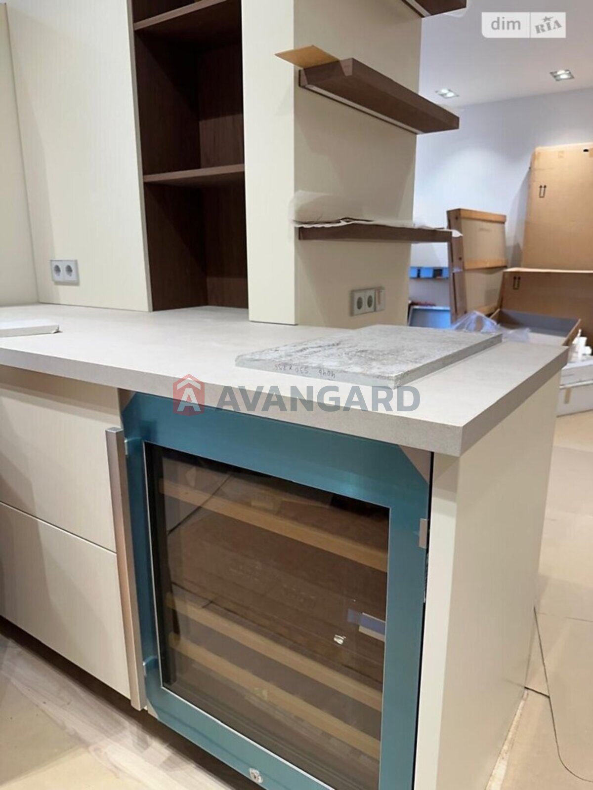 3 ��. ��������, 131/81/22 ��. �., 3/10 ������ ���� 8