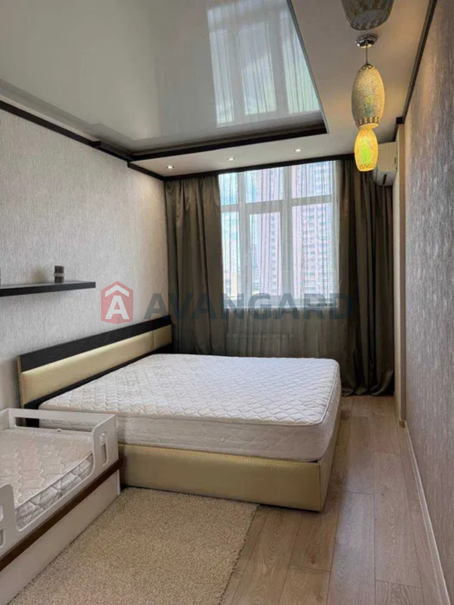 2 ��. ��������, 85/-/85 ��. �., 12/24 ������ ���� 9